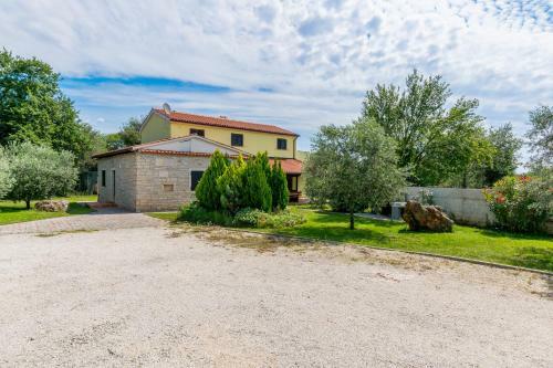 Unique Istrian Pool Villa Fuma