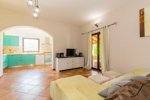 Unique Istrian Pool Villa Fuma
