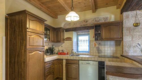 Hostal Charming Country Villa Palentar With A Pool