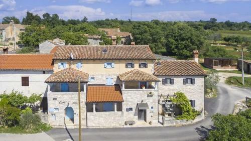 Hostal Charming Country Villa Palentar With A Pool