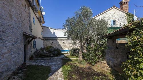 Hostal Charming Country Villa Palentar With A Pool