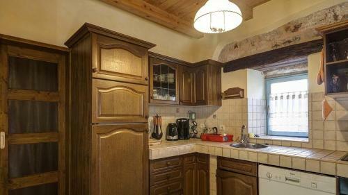 Hostal Charming Country Villa Palentar With A Pool