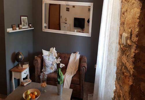 Hostal Apartments Rooms Perstel - Parking