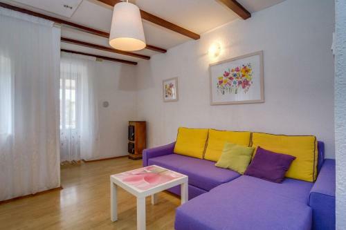 Apartments Nina