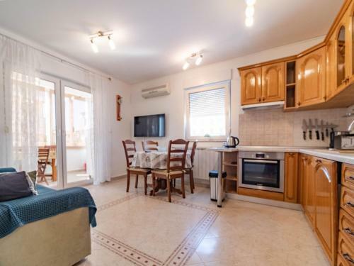 Apartment Marija Near The Beach