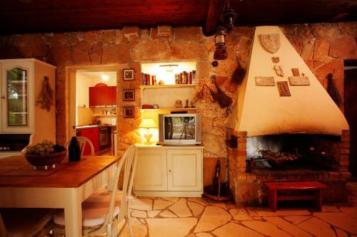 Holiday Home Biserka - Quiet Place