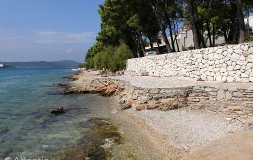 Apartment Milo - 50m From The Sea