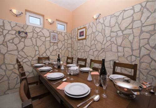 Holiday Home Denis - 100m From Sea