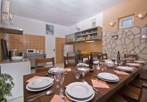 Holiday Home Denis - 100m From Sea
