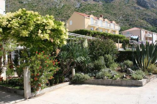Apartments Nikola - Free Parking