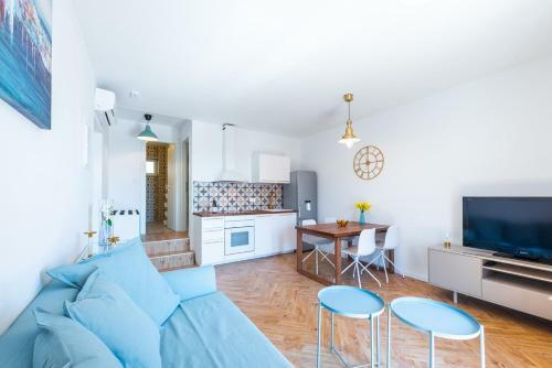 Hostal Sunhill Apartments