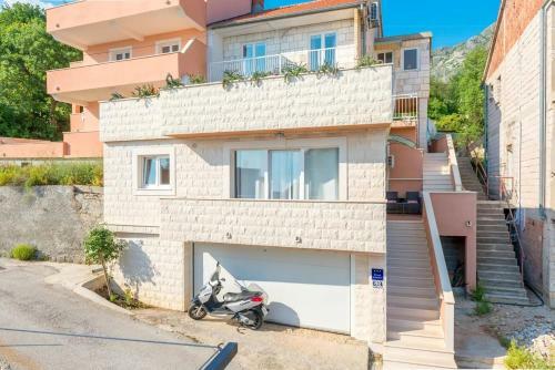 Hostal Sunhill Apartments