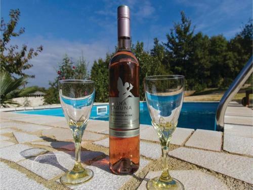 Holiday Home Ecio , S Velikim Vrtom, Potpuno Ogra?ena,