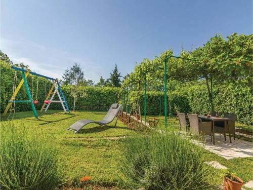 Holiday Home Ecio , S Velikim Vrtom, Potpuno Ogra?ena,