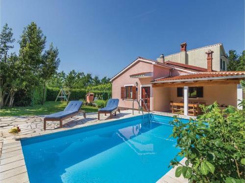 Holiday Home Ecio , S Velikim Vrtom, Potpuno Ogra?ena,
