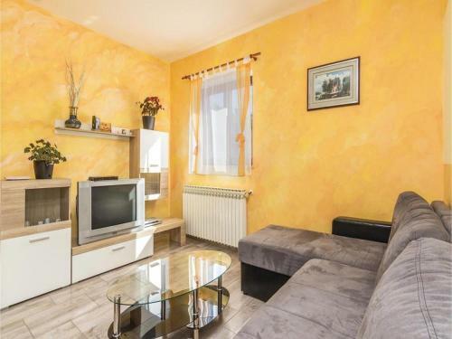 Holiday Home Ecio , S Velikim Vrtom, Potpuno Ogra?ena,