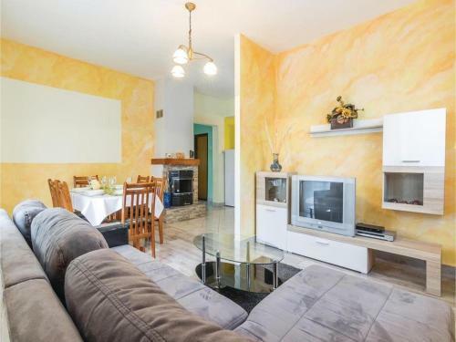 Holiday Home Ecio , S Velikim Vrtom, Potpuno Ogra?ena,