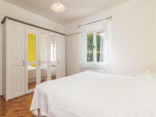 Holiday Home Ecio , S Velikim Vrtom, Potpuno Ogra?ena,