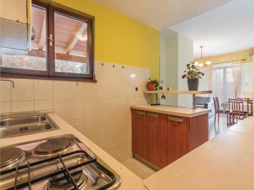 Holiday Home Ecio , S Velikim Vrtom, Potpuno Ogra?ena,