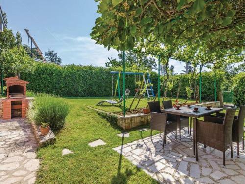 Holiday Home Ecio , S Velikim Vrtom, Potpuno Ogra?ena,