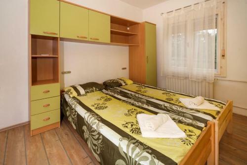 Holiday Home Ecio , S Velikim Vrtom, Potpuno Ogra?ena,