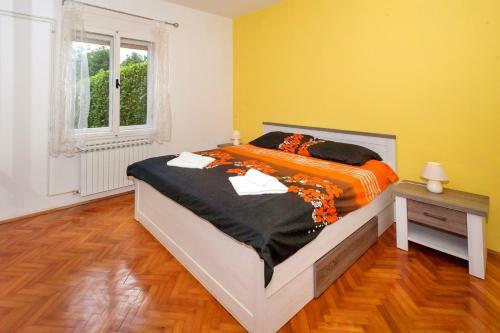 Holiday Home Ecio , S Velikim Vrtom, Potpuno Ogra?ena,
