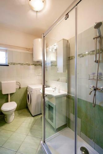 Holiday Home Ecio , S Velikim Vrtom, Potpuno Ogra?ena,
