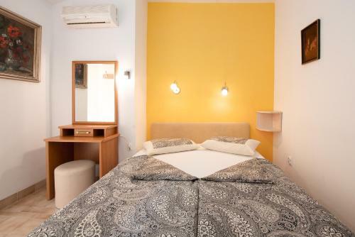 Apartments & Room Armanda