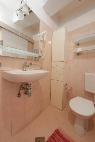 Apartments & Room Armanda
