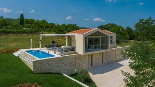 Family Villa Monvue