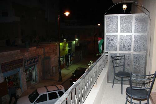 Queen Ayola Hotel