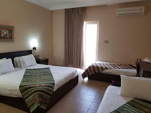 Delilah Hotel