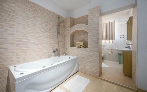 Santa Domenica - Villa With Private Pool