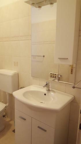 Hostal Guesthouse Cola