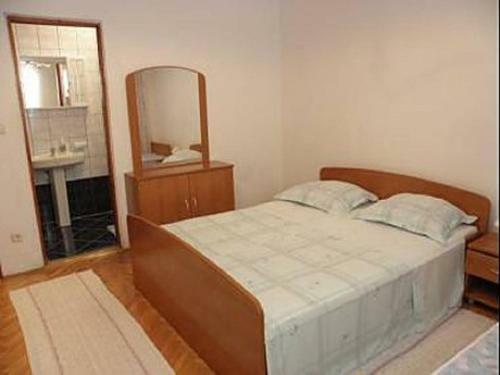 Hostal Apts And Rooms Antony-free Grill