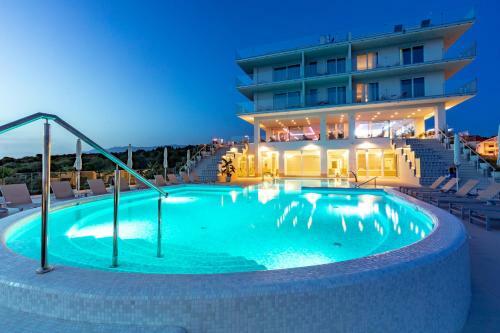 Hotel In Excelsis