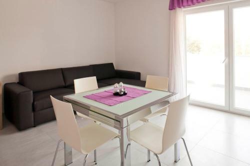 Apartments Zlatko - Great Location