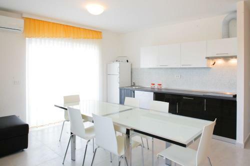 Apartments Zlatko - Great Location