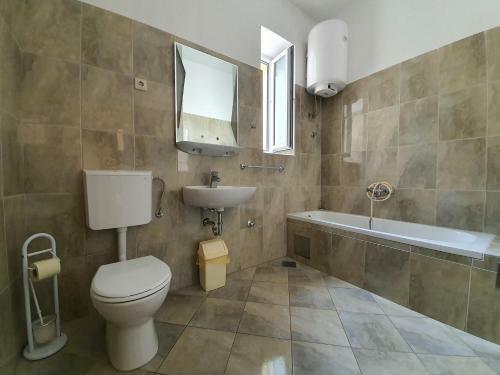 Apartment Gold Ive Novalja