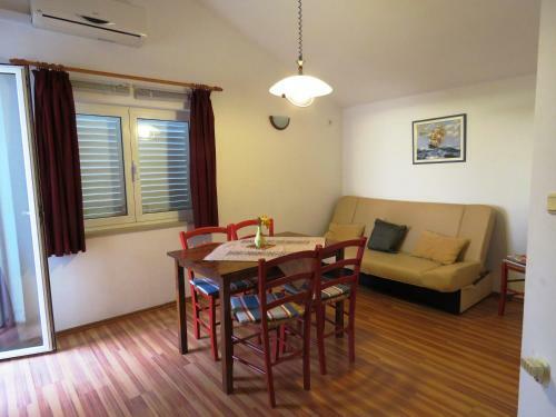 Apartments Klaric Novalja