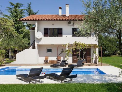 Charming Apartment Near Nova Vas Alm With Terrace