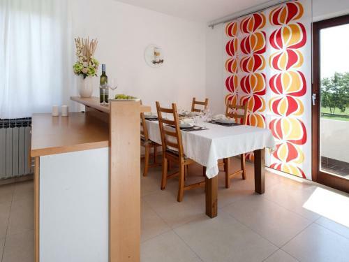 Charming Apartment Near Nova Vas Alm With Terrace