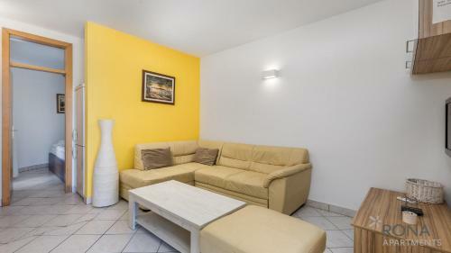 Rona Apartment Nicky