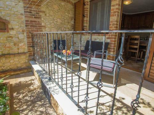 Cozy Apartment In Nova Vas With Swimming Pool