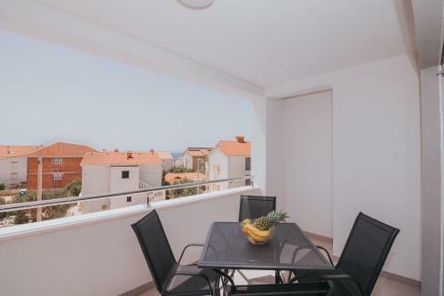Apartments Pool Villa Aldura