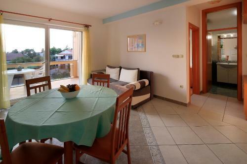 Aparthotel Resort Trcol