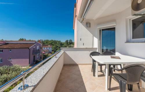 Apartment Leon With Balcony