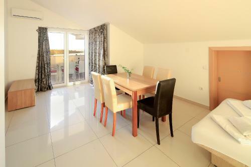 Apartamentos Villa Pool Centrale