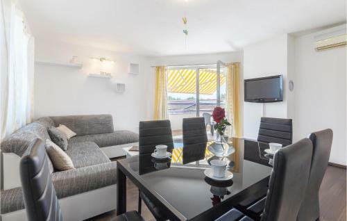 Amazing Apartment In Nova Vas With 2 Bedrooms