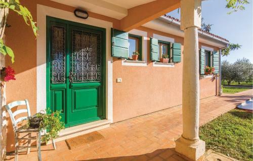 Two-bedroom Holiday Home In Novigrad